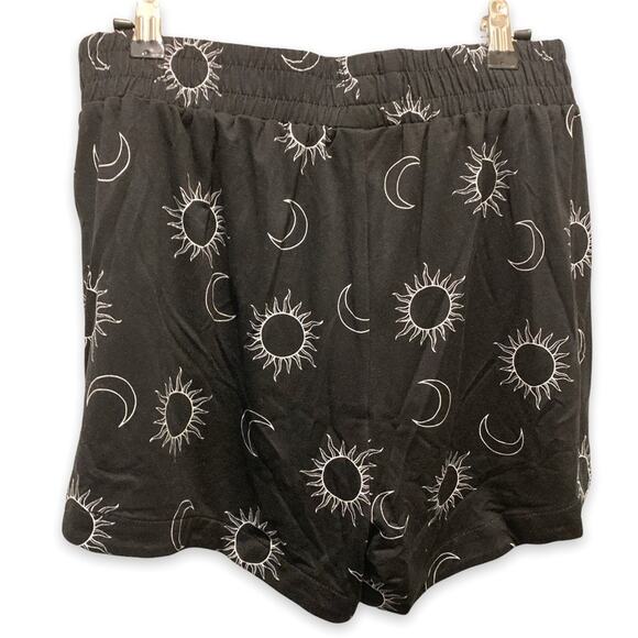 New Bobeau brushed 2 piece printed short set. Size M medium. - Picture 4 of 13